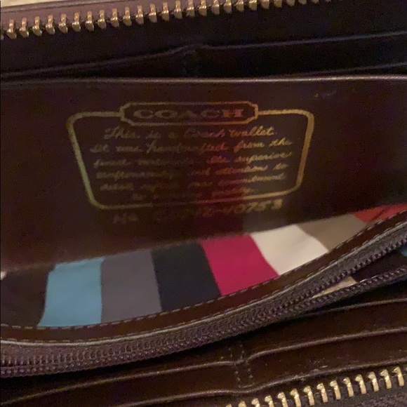 Coach Wallet - Picture 4 of 4